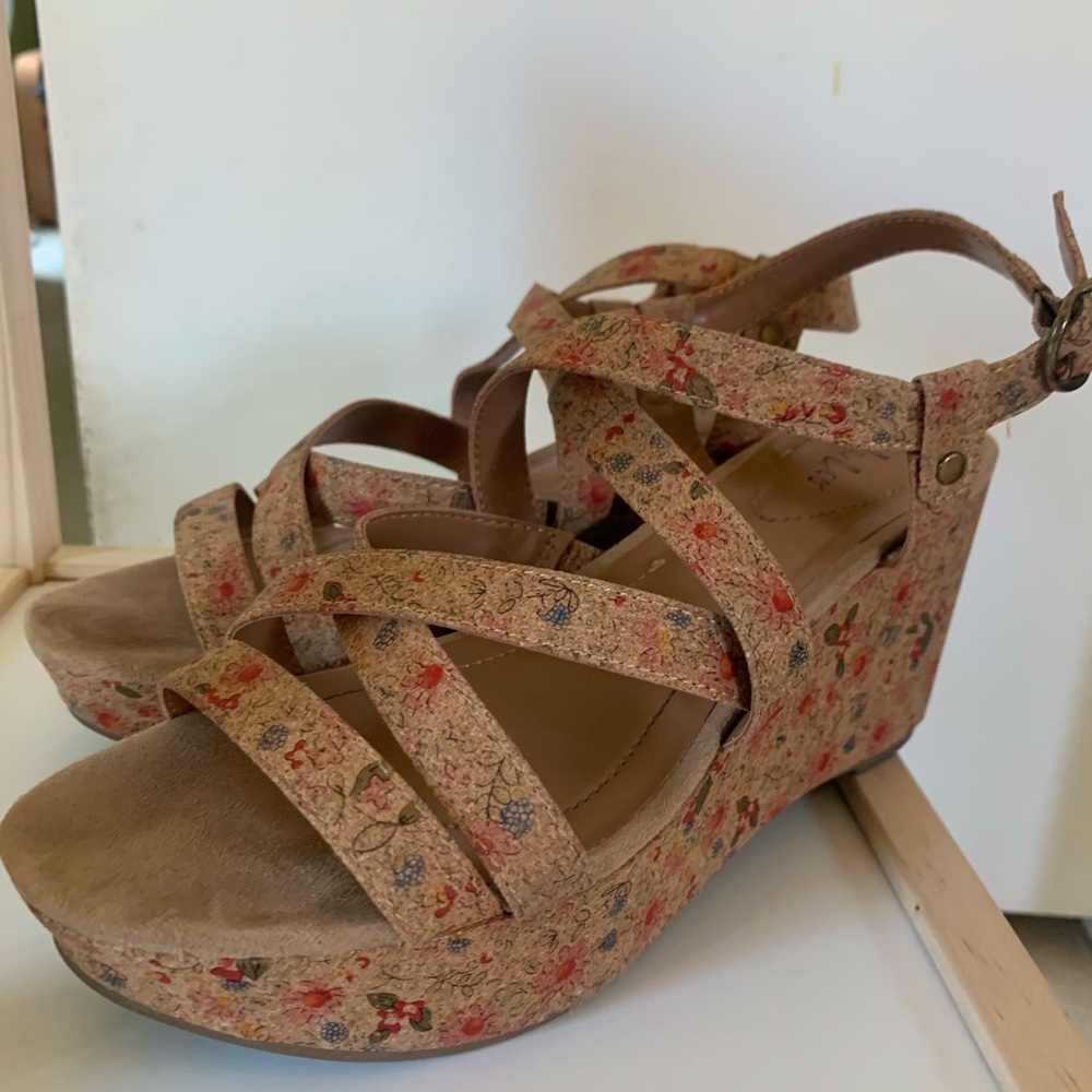 Floral Platform Wedge